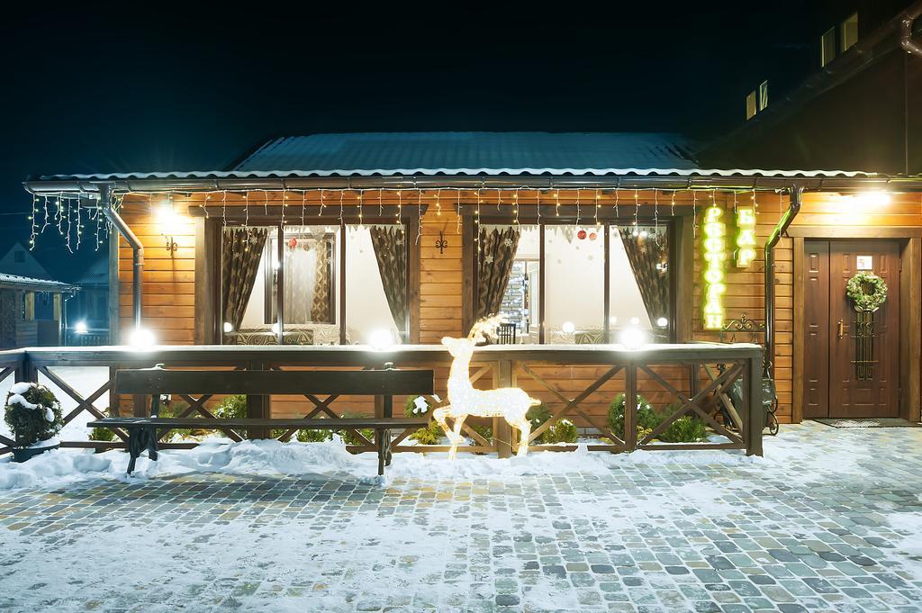 Апарт-Отель 5 Каминов Yasinya Extérieur photo